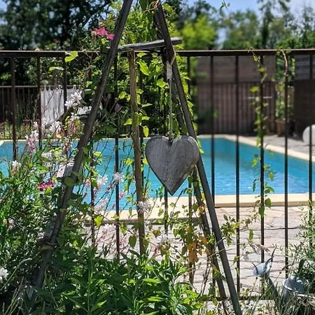Apartment La Gourmandine - Gites Courry